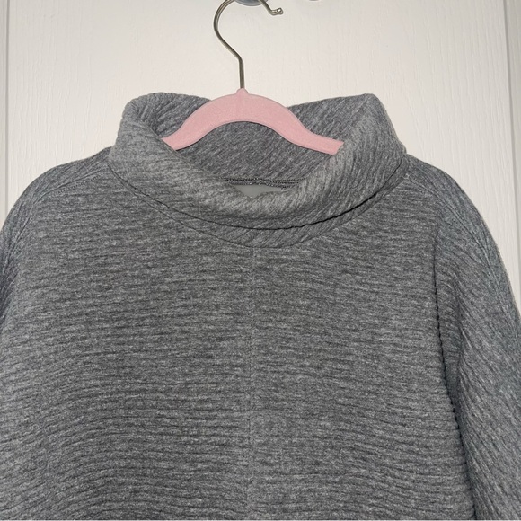Zella Gray Ribbed Knit Funnel Neck Sweater – Size Small (7/8) EUC - Picture 5 of 8